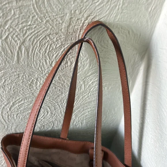 Michael Kors Large Brown Tote Bag - Picture 3 of 4